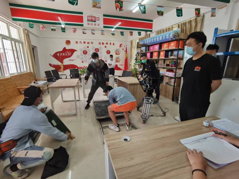 道外区广告片拍摄公司：极简主义践行者，少即是多的视觉哲学
